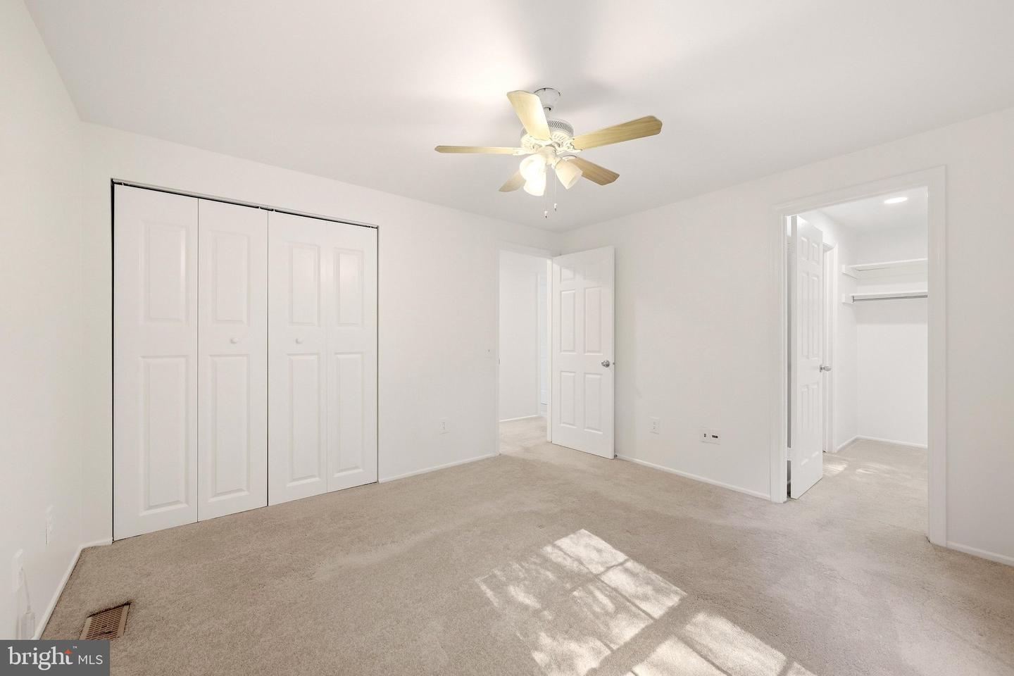 5986 Powells Landing Rd Property Photo 25