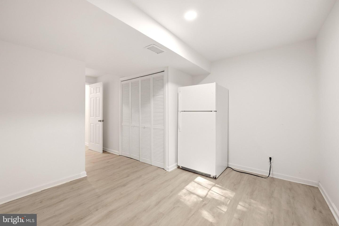 5986 Powells Landing Rd Property Photo 30