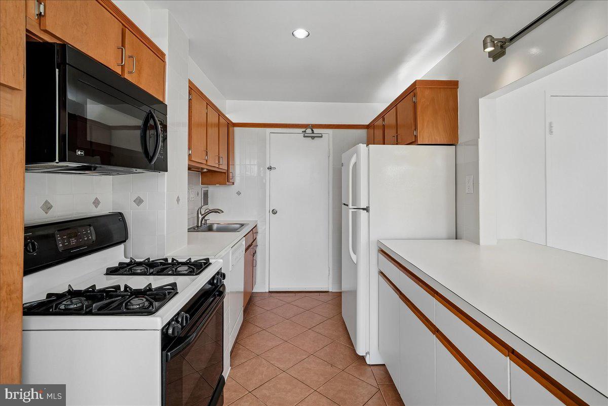 6631 Wakefield Dr #412 Property Photo 23