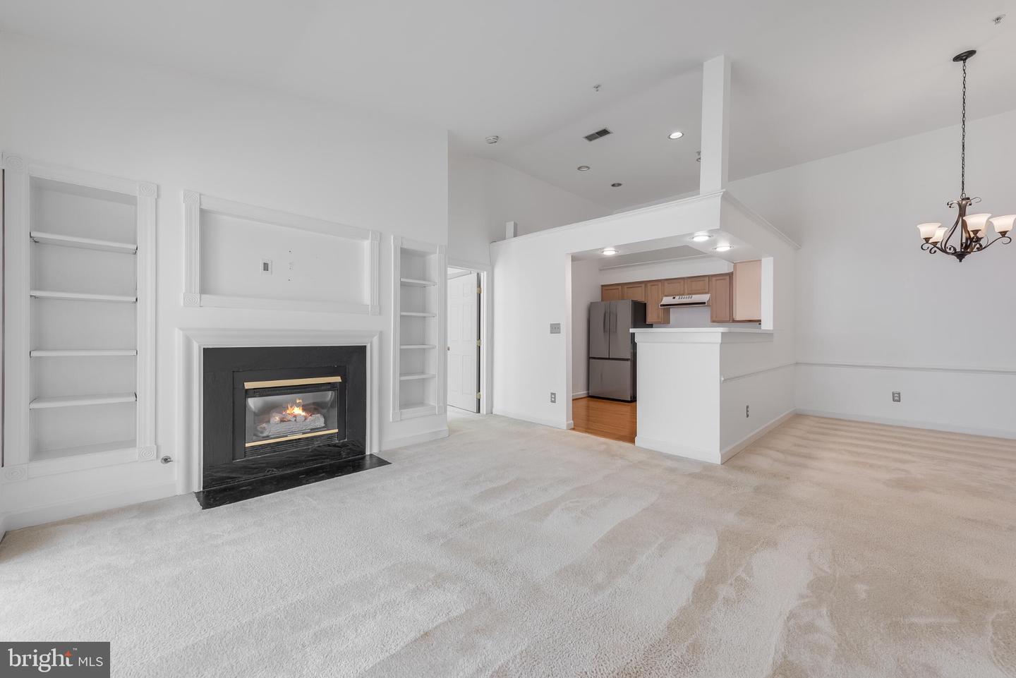 8301 Bluebird Way #k Property Photo 9