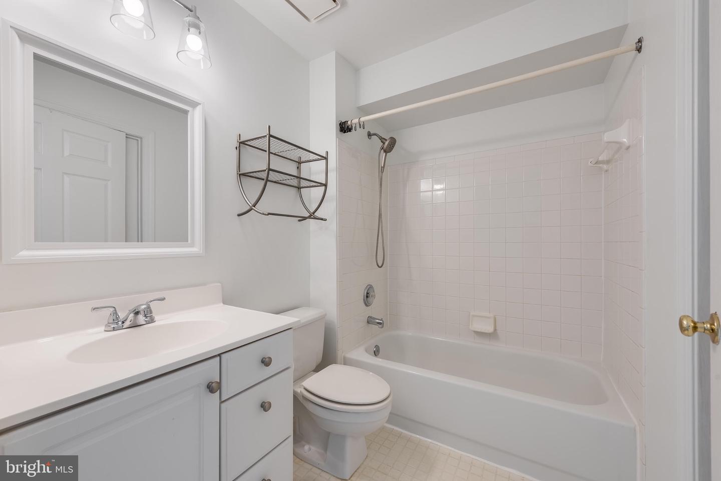 8301 Bluebird Way #k Property Photo 16