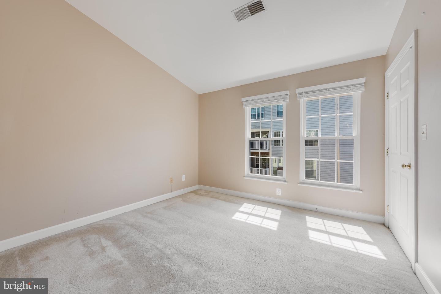 8301 Bluebird Way #k Property Photo 19