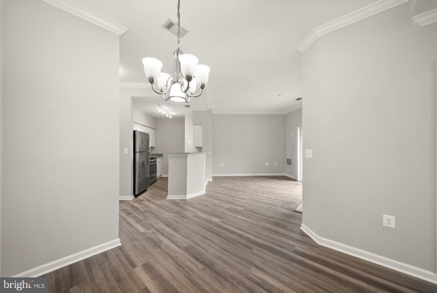 12913 Alton Sq #411 Property Photo 13