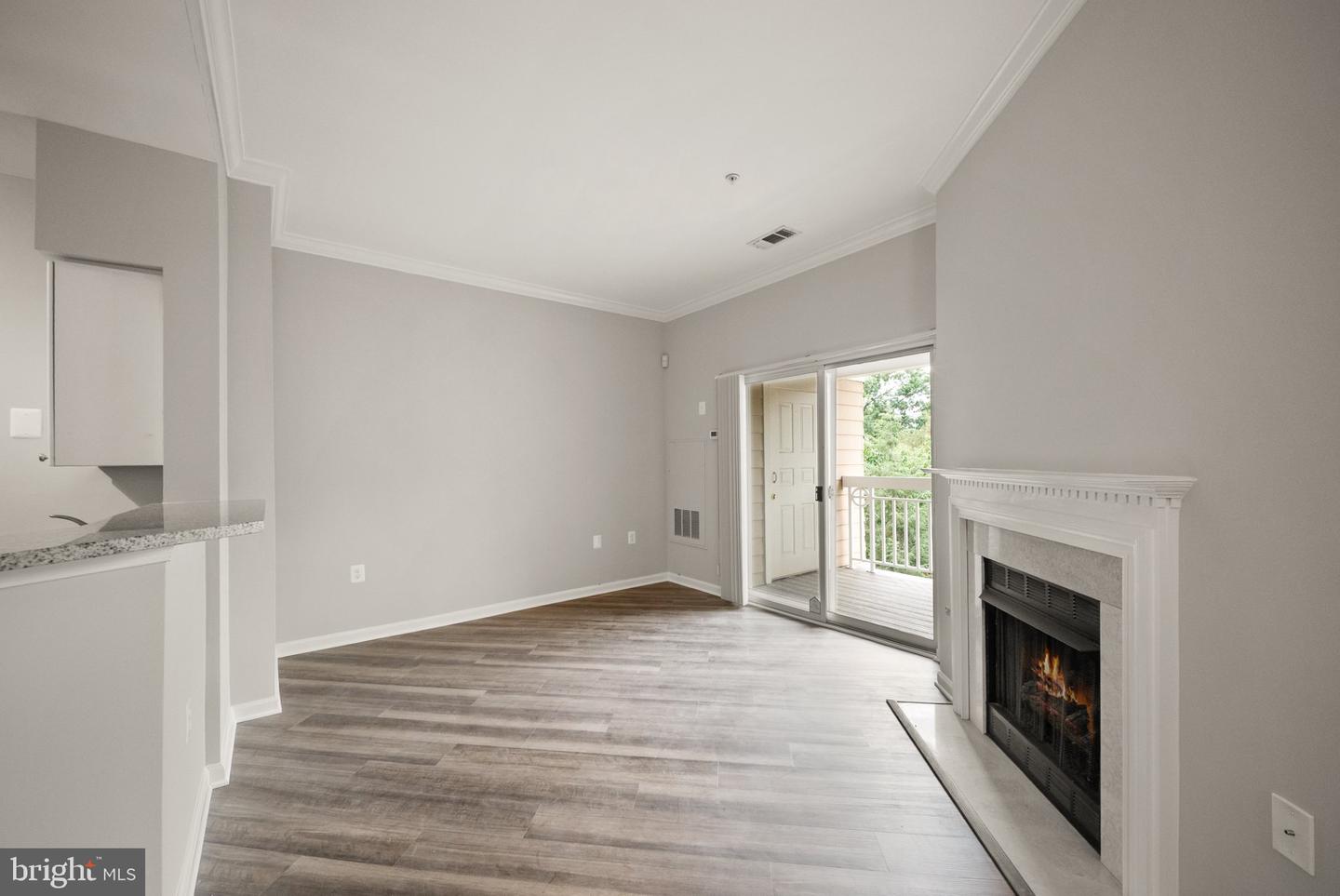 12913 Alton Sq #411 Property Photo 15