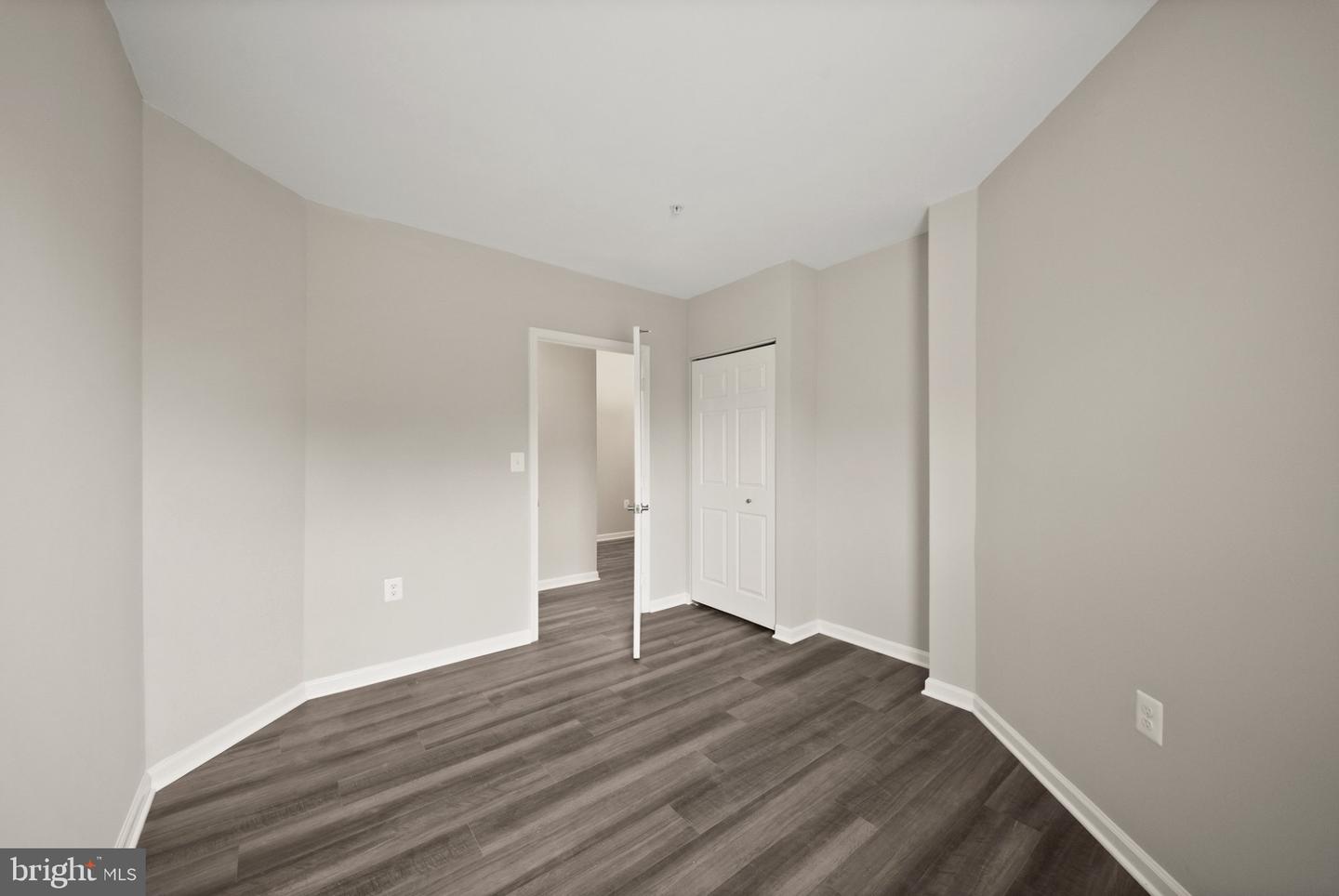 12913 Alton Sq #411 Property Photo 29