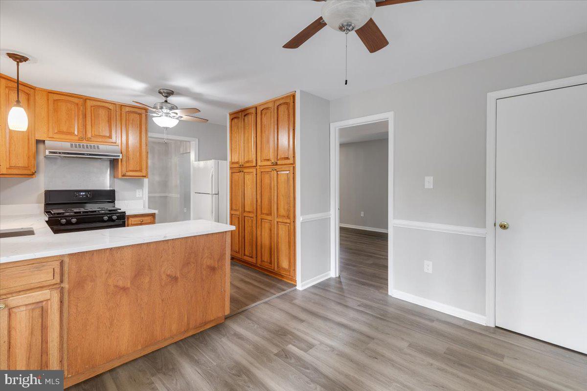 5605 Ventnor Ln Property Photo 8