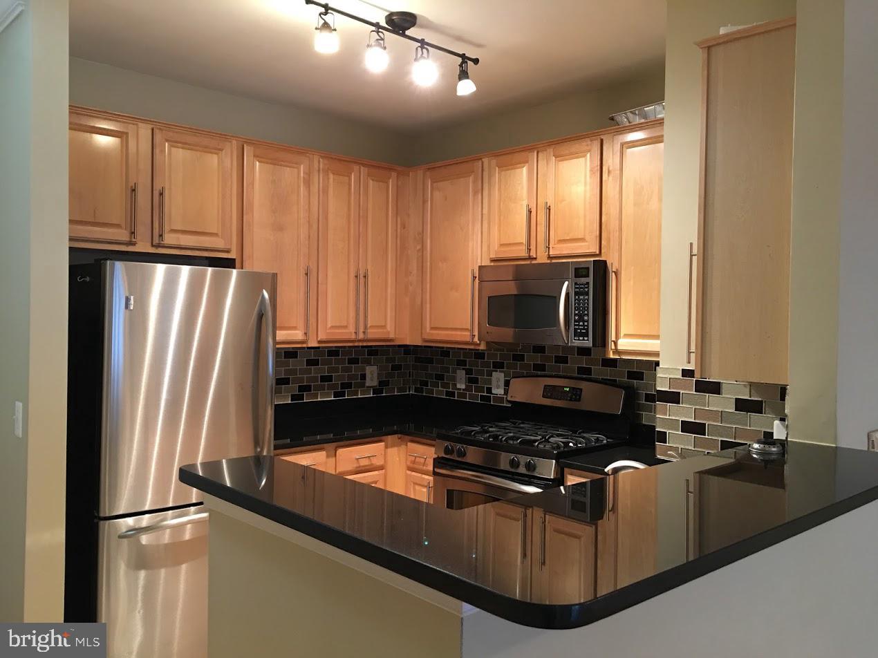 9490 Virginia Center Blvd #323 Property Photo 8
