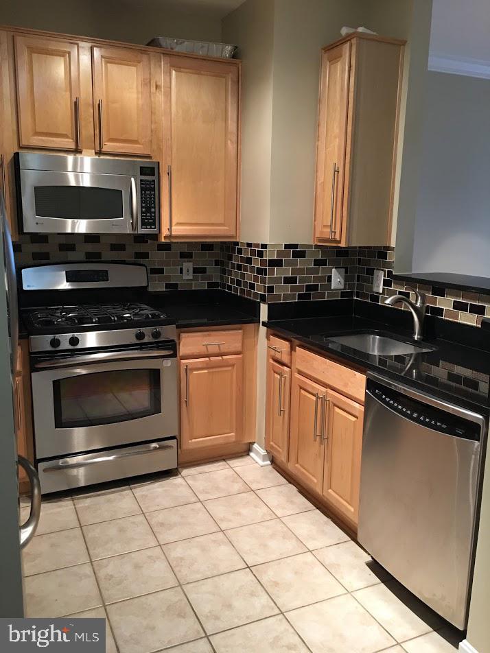 9490 Virginia Center Blvd #323 Property Photo 13
