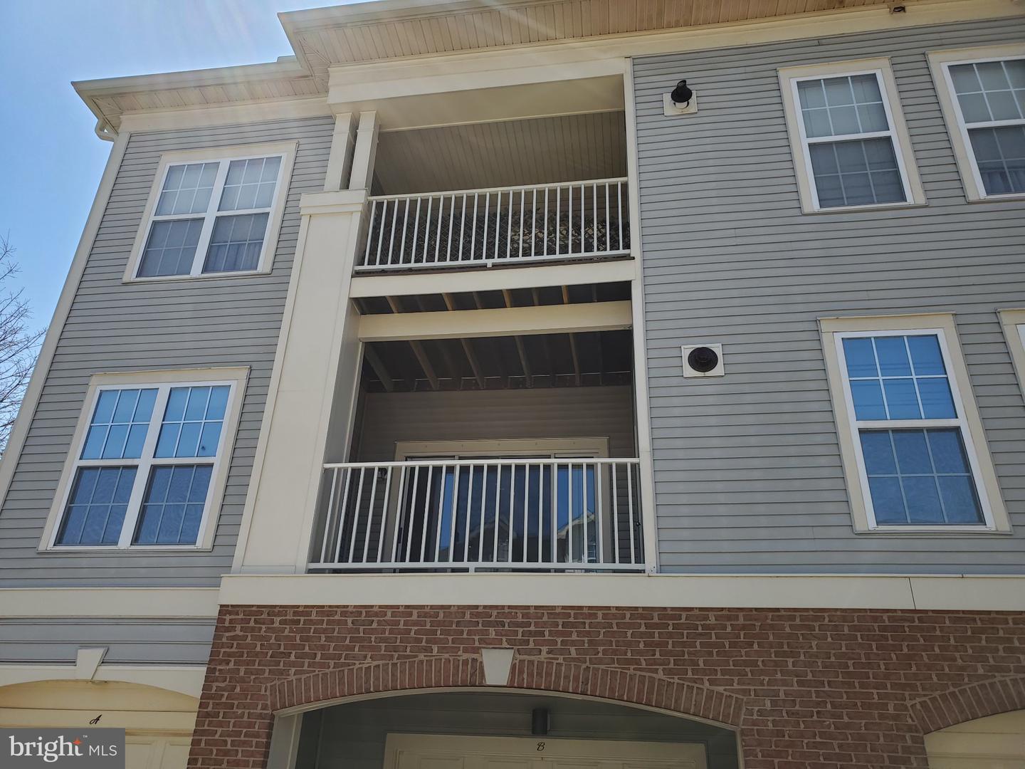 11314 Westbrook Mill Ln #201 Property Photo 2