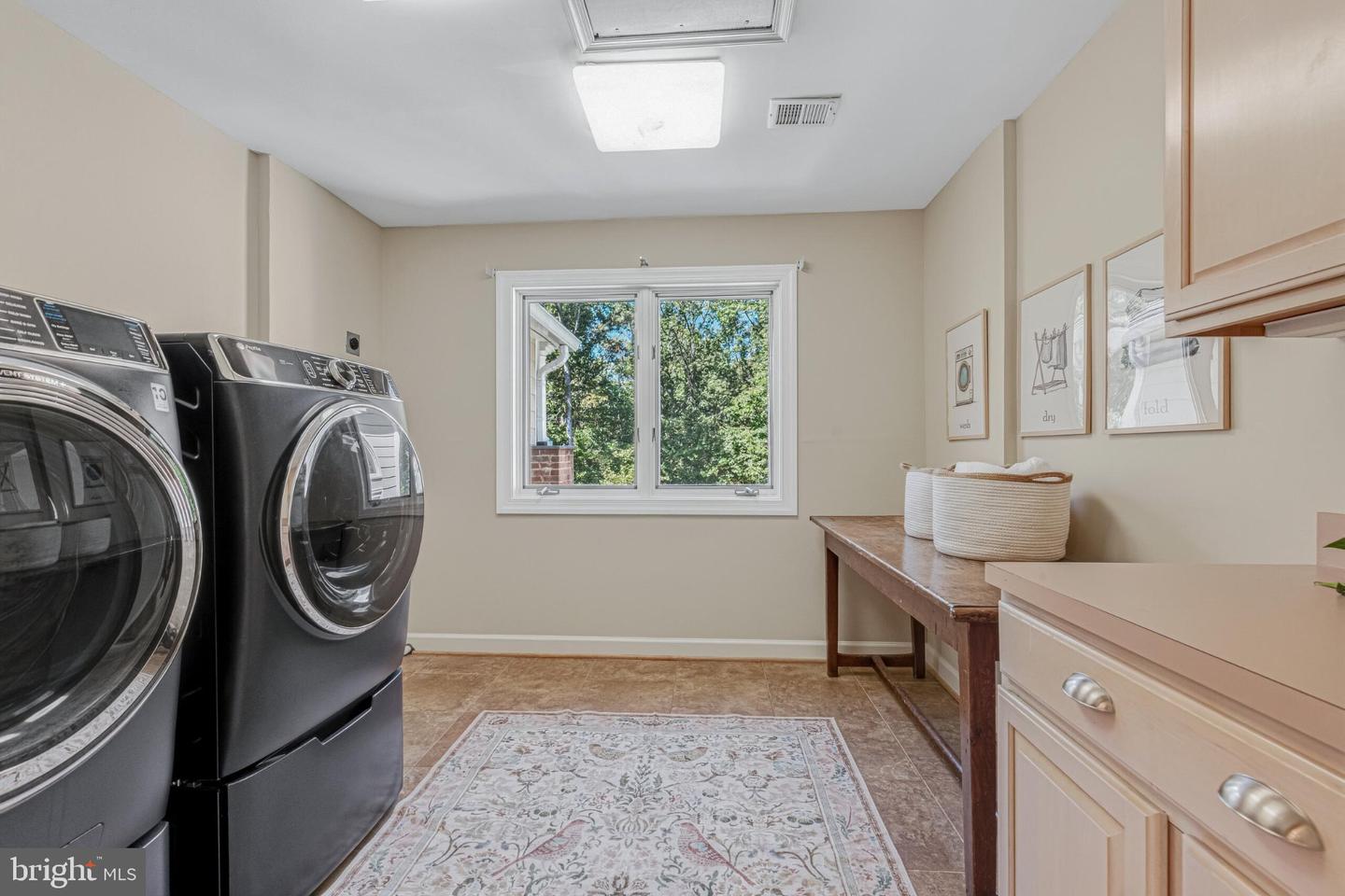 1236 Tottenham Ct Property Photo 44