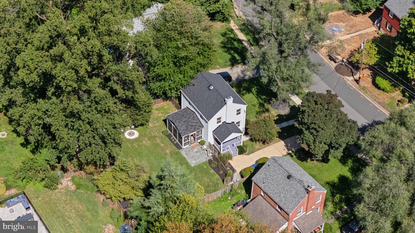 3000 Marshall Property Photo 2