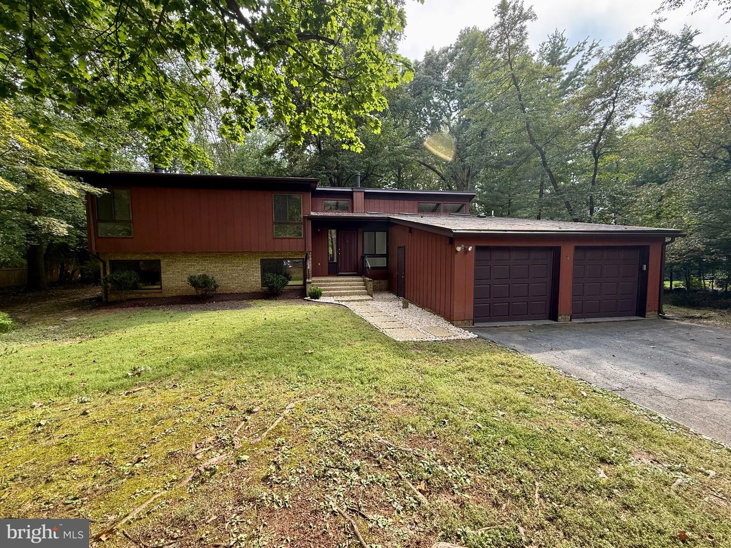 10411 Hunter Ridge Dr Property Photo 1