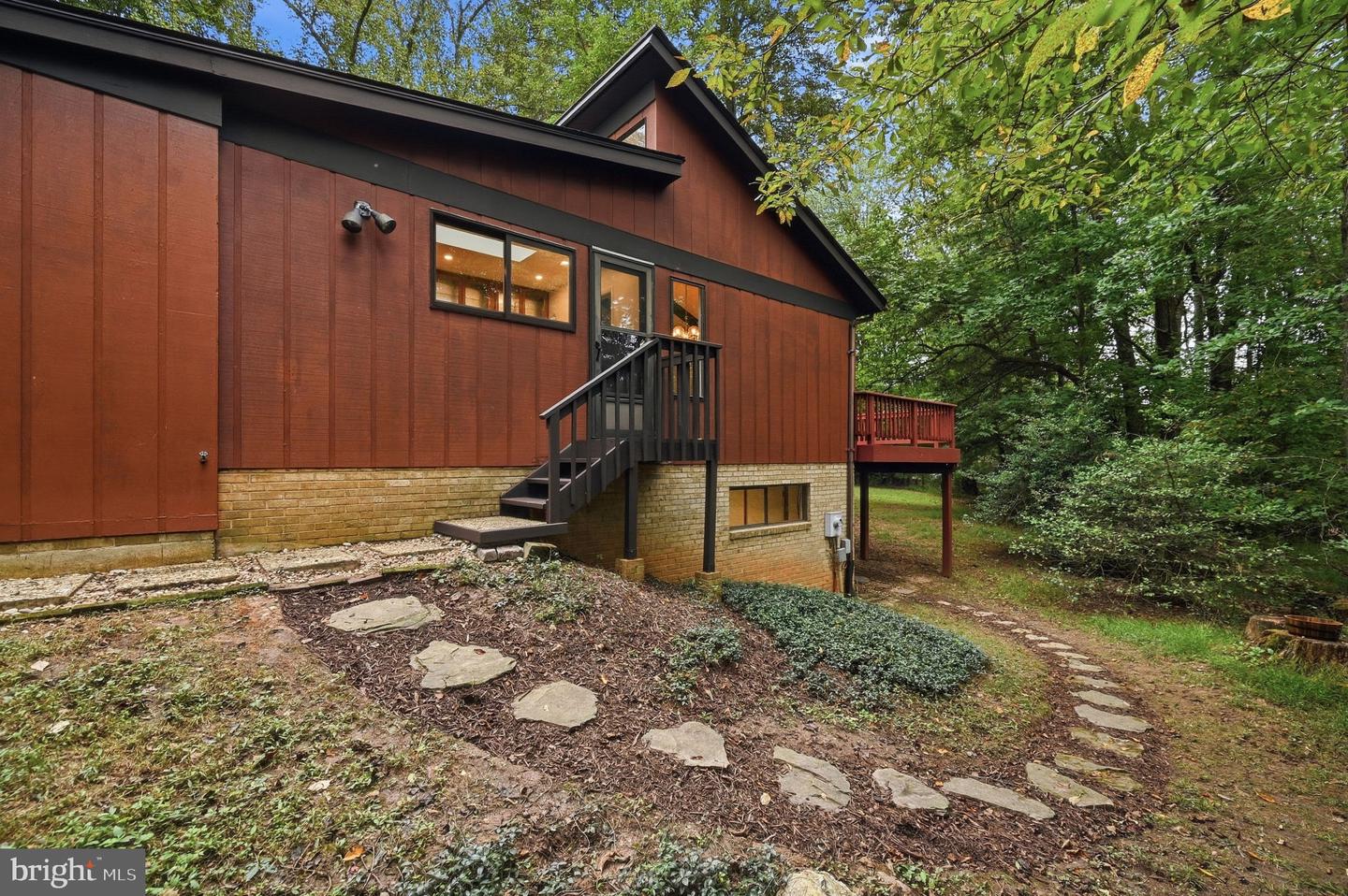 10411 Hunter Ridge Dr Property Photo 7