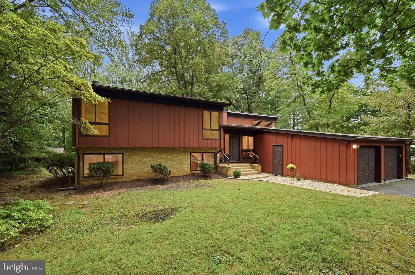 10411 Hunter Ridge Dr Property Photo 8