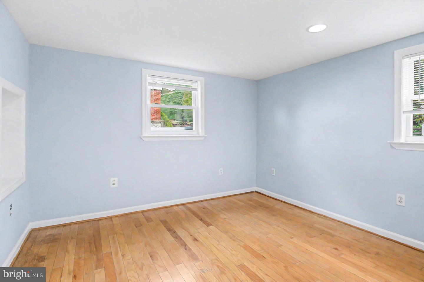 8901 Lagrange St Property Photo 60
