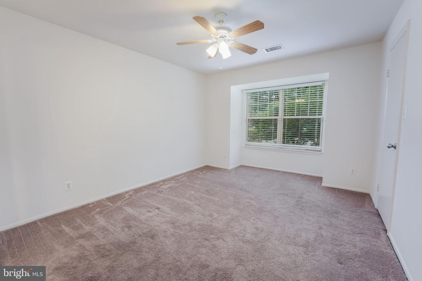 1712 Abercromby Ct #e Property Photo 6
