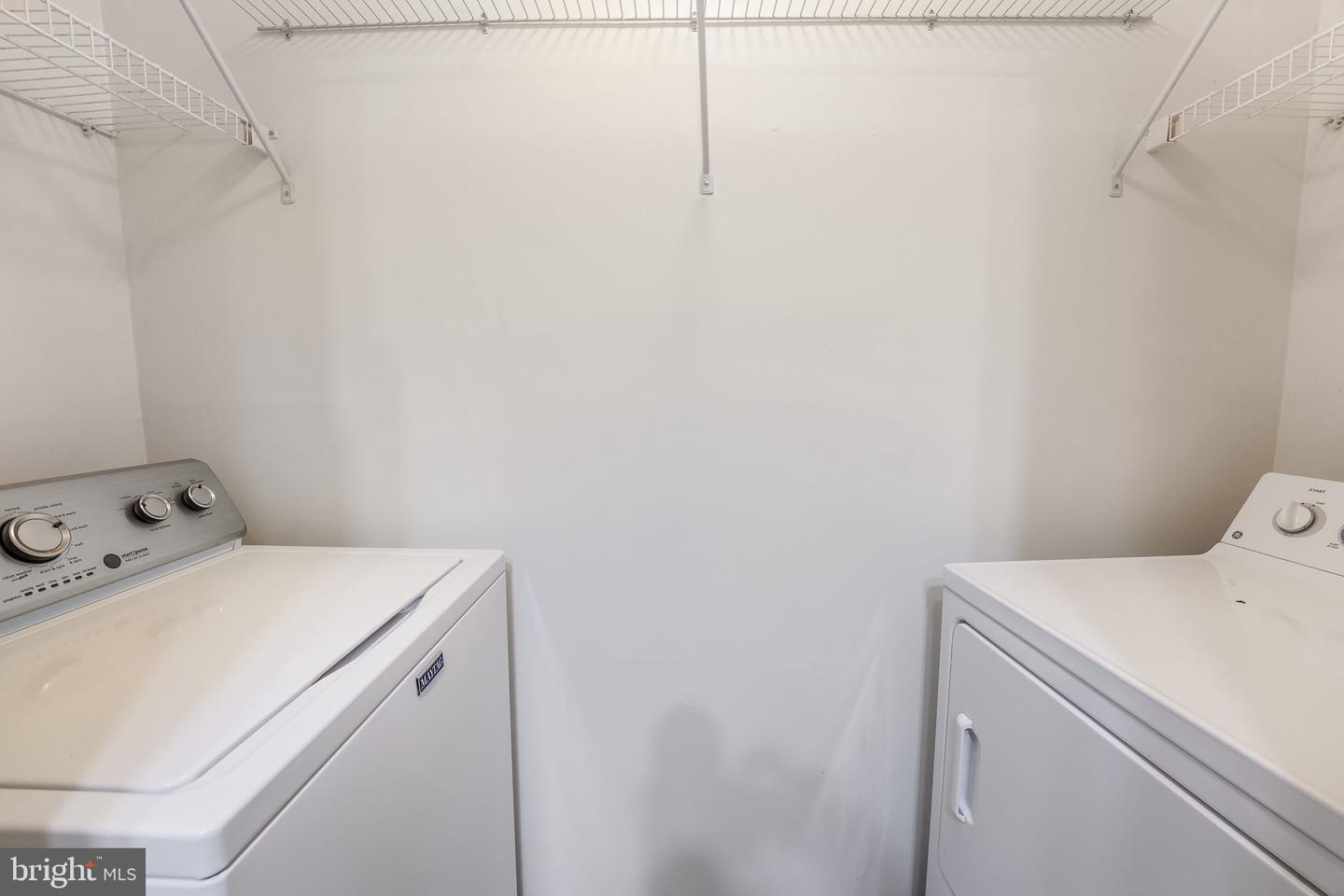 1712 Abercromby Ct #e Property Photo 16