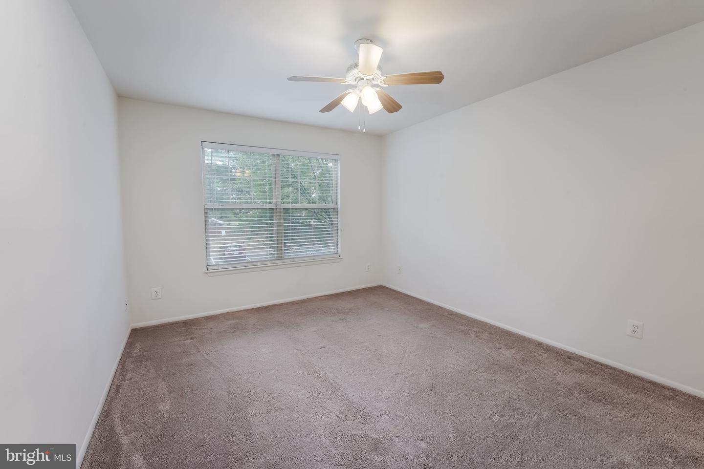 1712 Abercromby Ct #e Property Photo 18