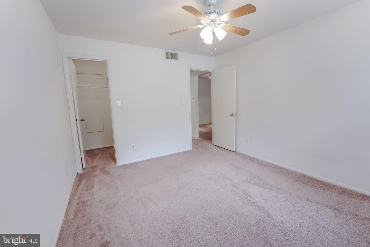 1712 Abercromby Ct #e Property Photo 19