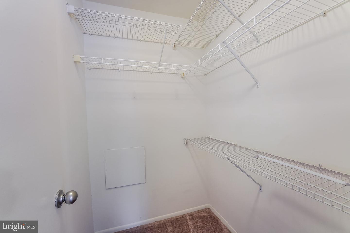 1712 Abercromby Ct #e Property Photo 20