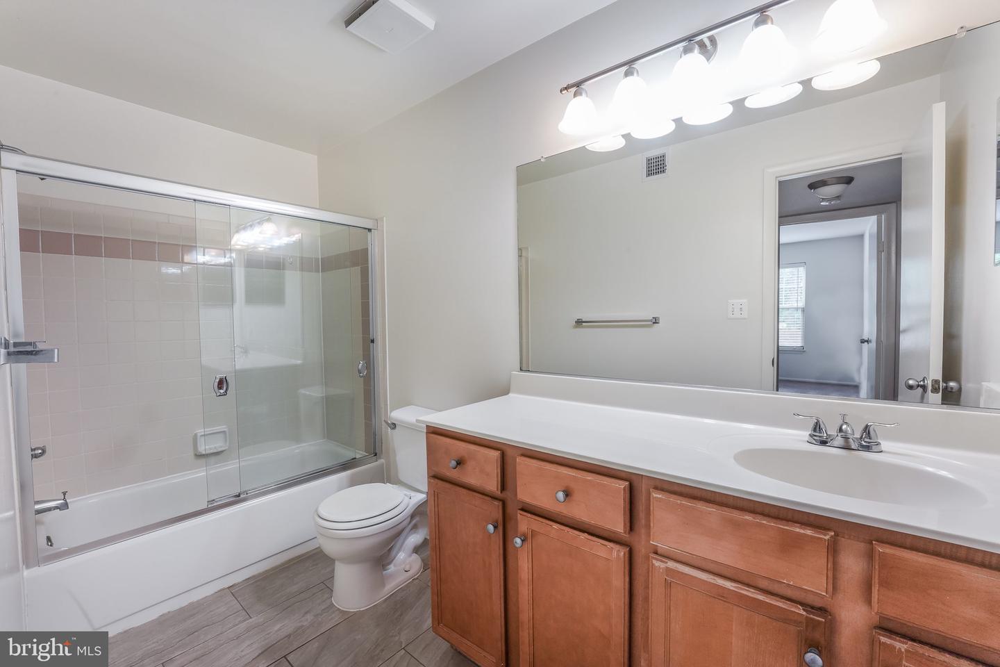 1712 Abercromby Ct #e Property Photo 21