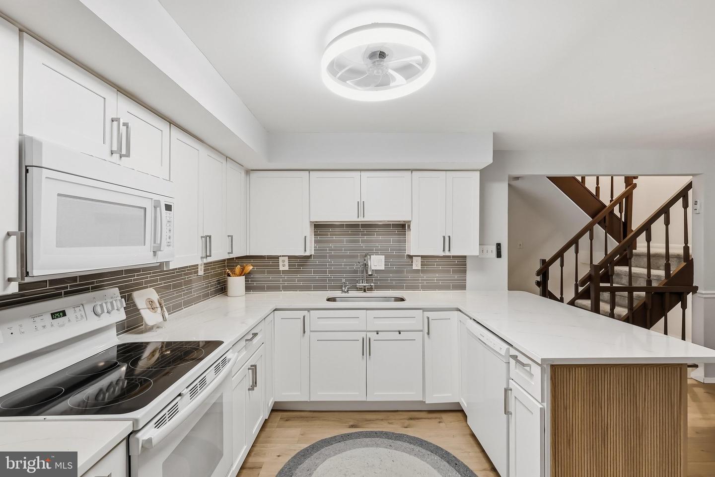 5710 Round Top Property Photo 10