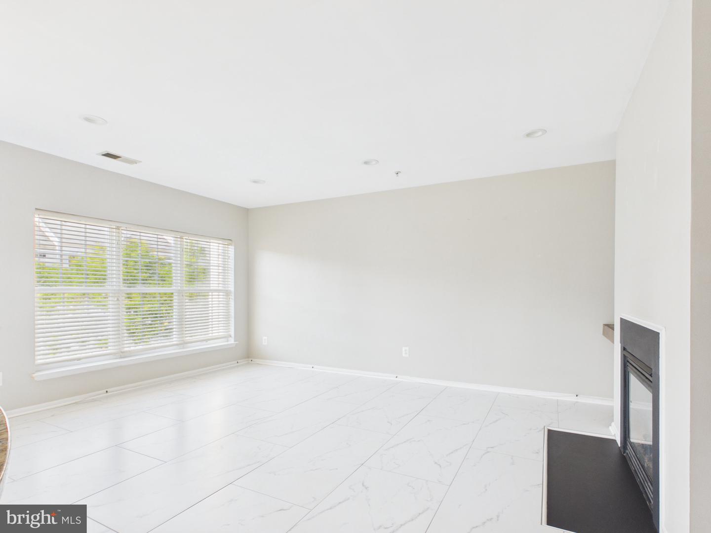 4587 Whittemore Pl #1222 Property Photo 10