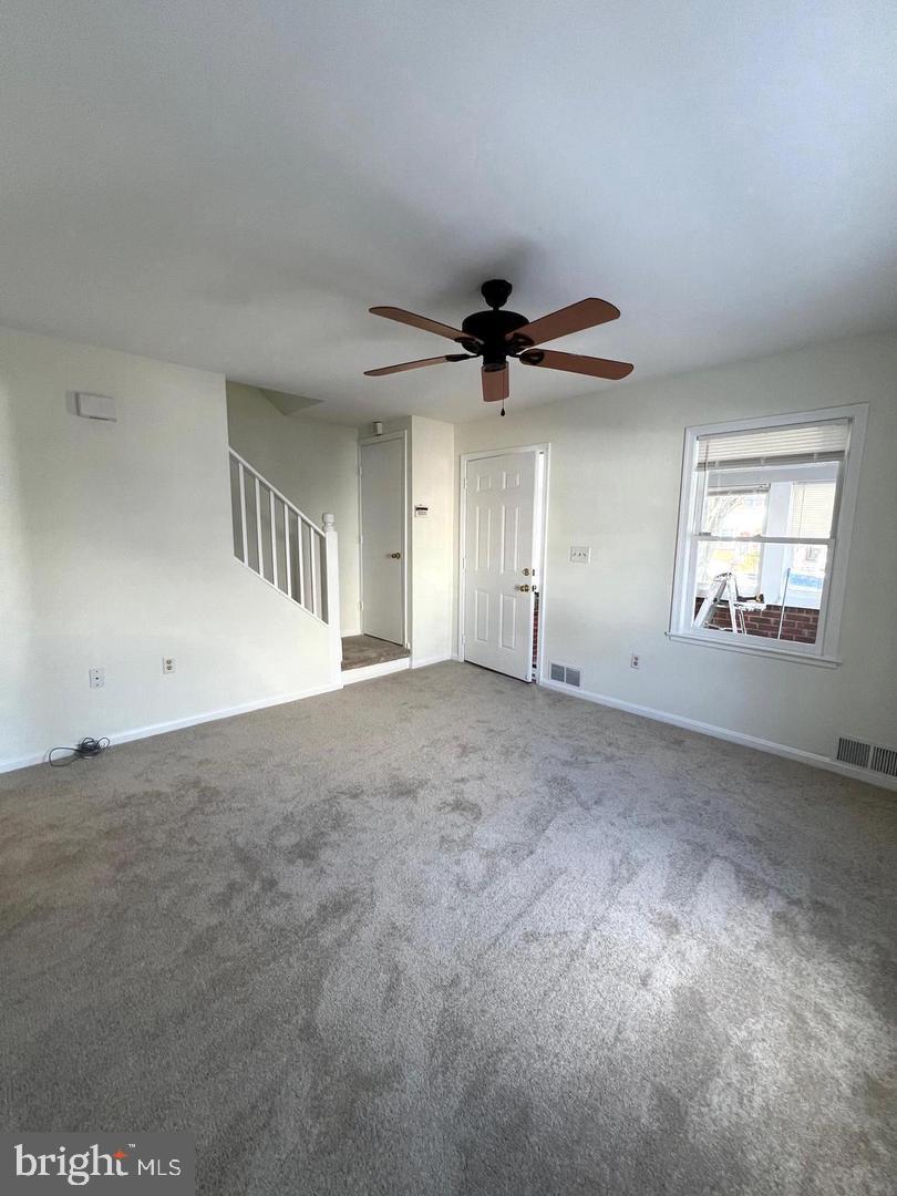 5831 Edgehill Dr Property Photo 7