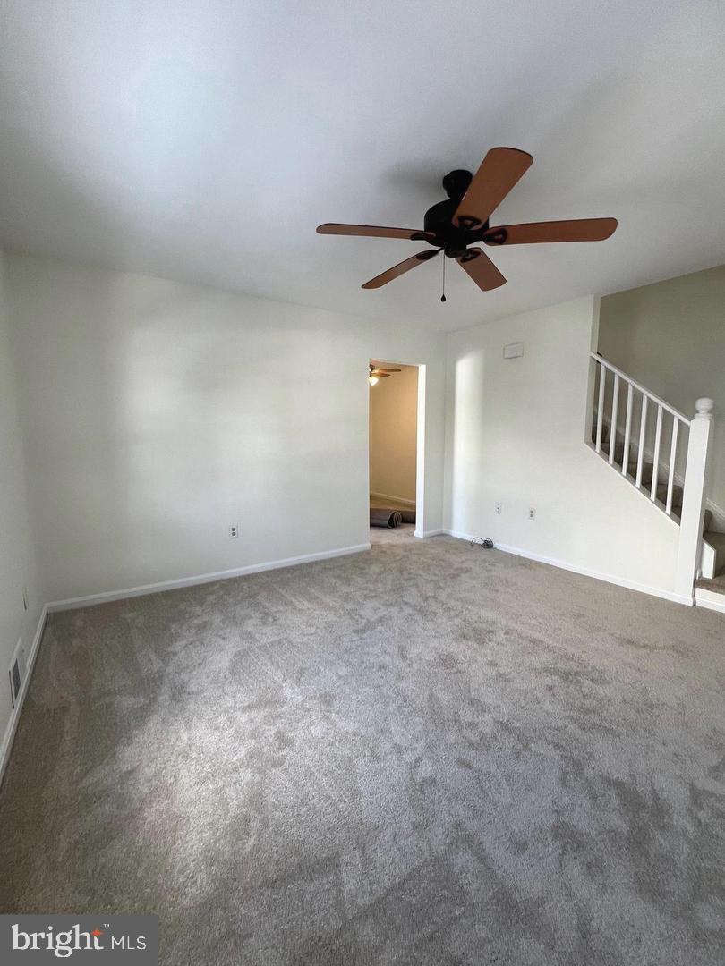 5831 Edgehill Dr Property Photo 10