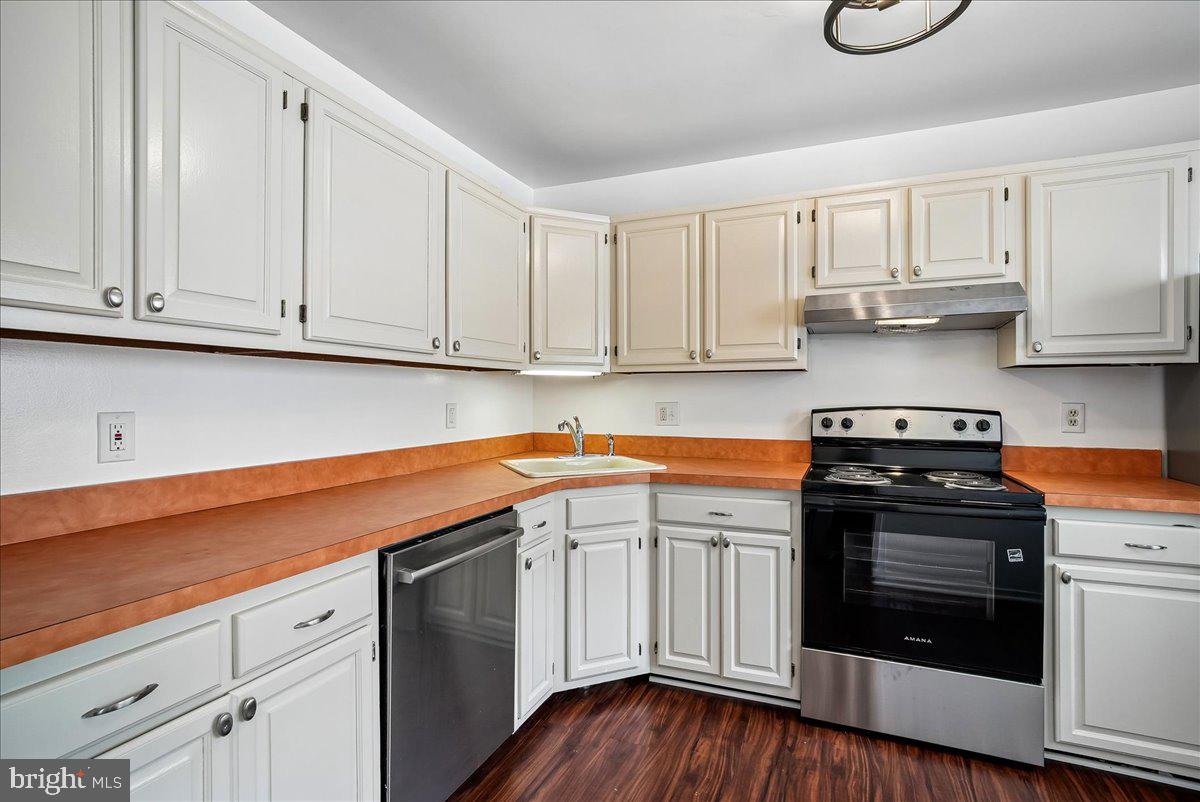 2374 Branleigh Park Ct Property Photo 11
