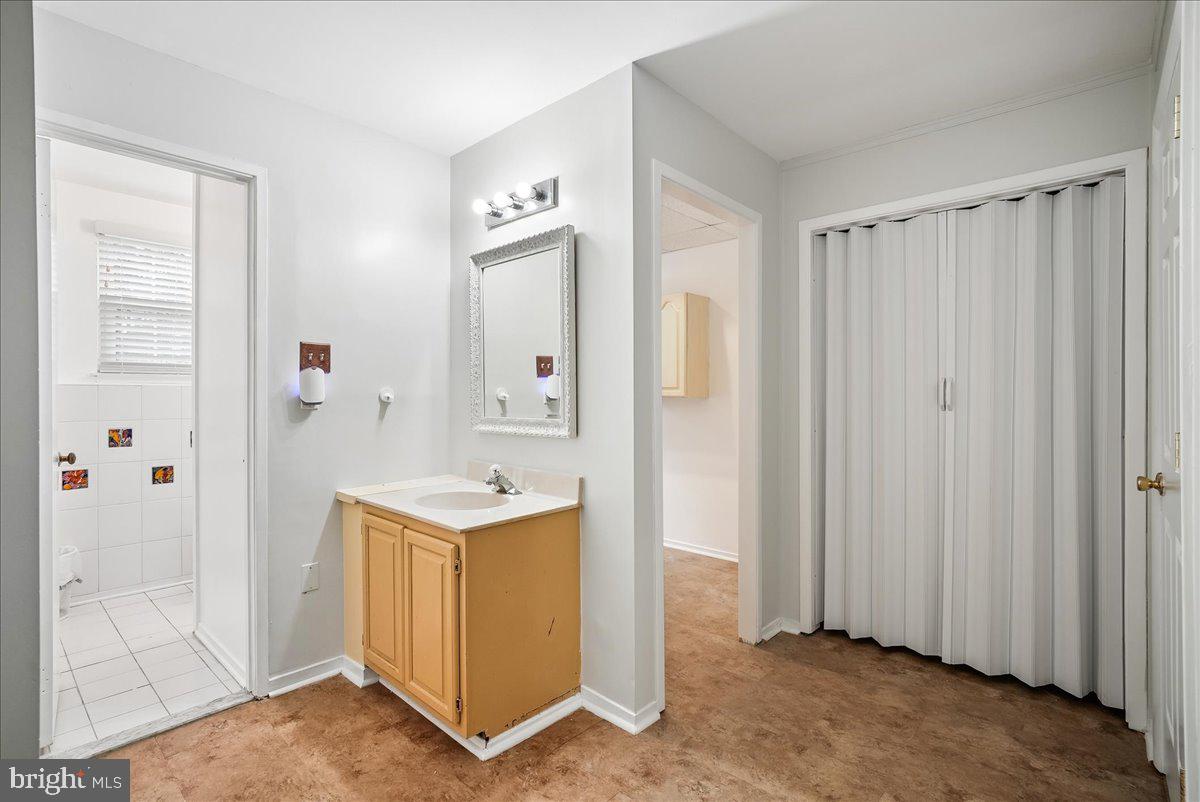 2374 Branleigh Park Ct Property Photo 25