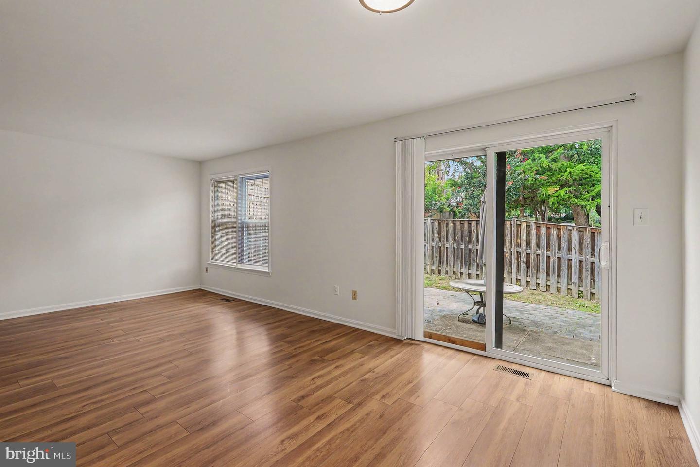 3210 Gemstone Ct Property Photo 10