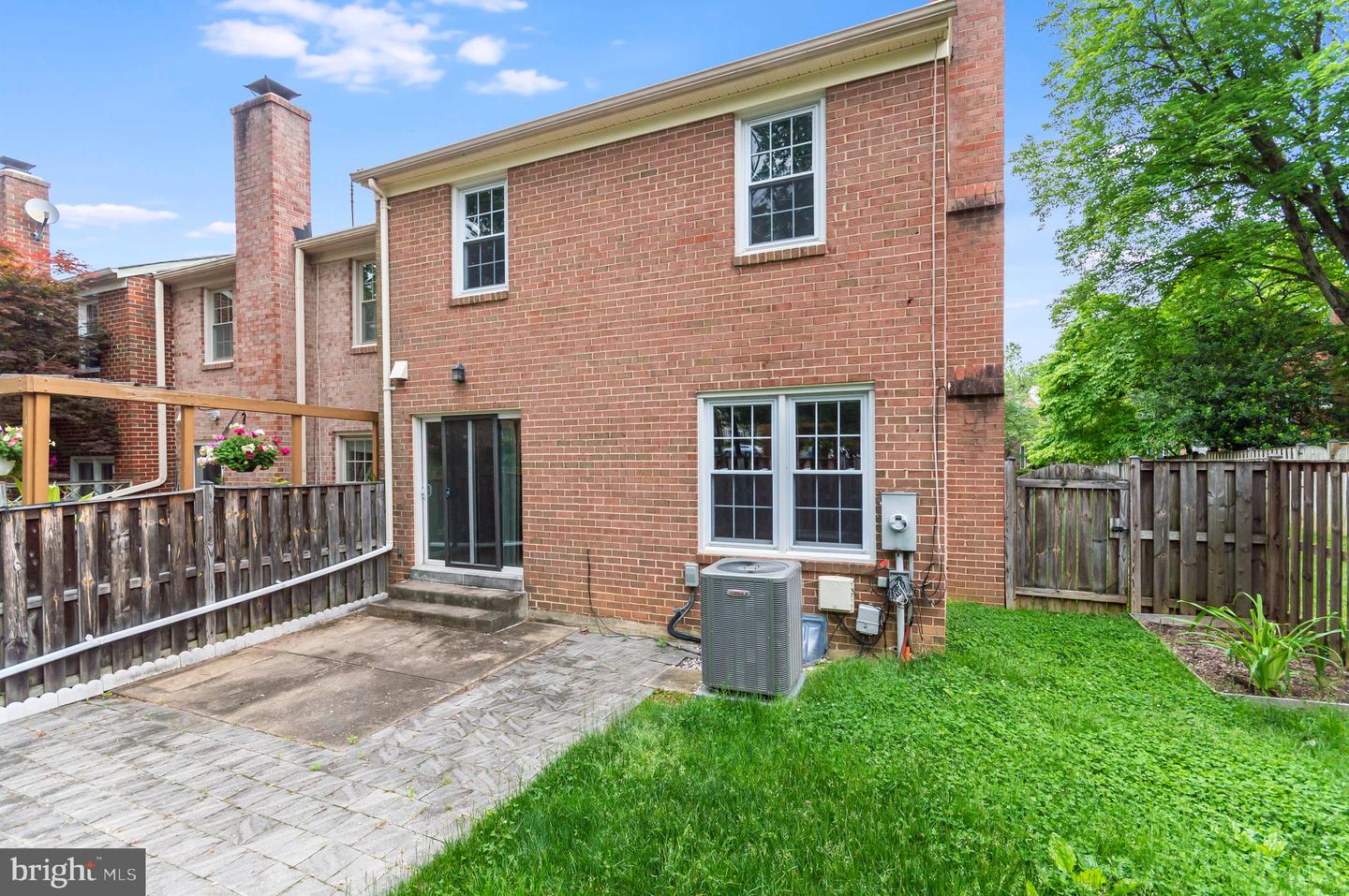 3210 Gemstone Ct Property Photo 27