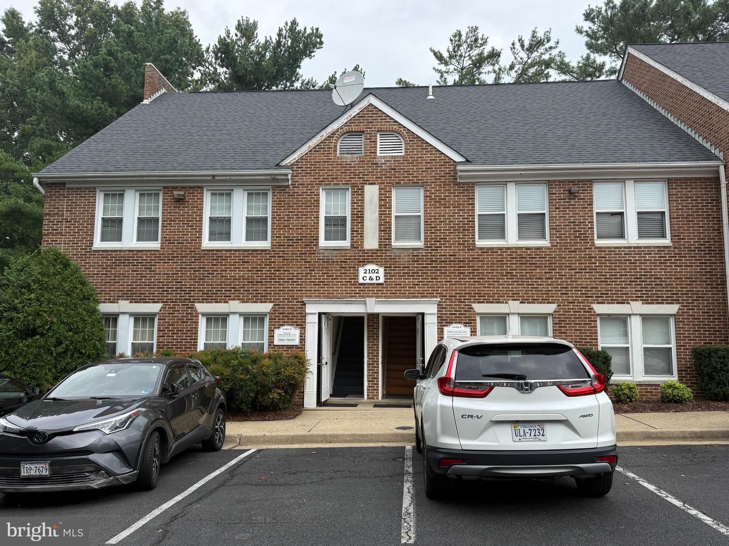 2102 Gallows Rd #d Property Photo 1