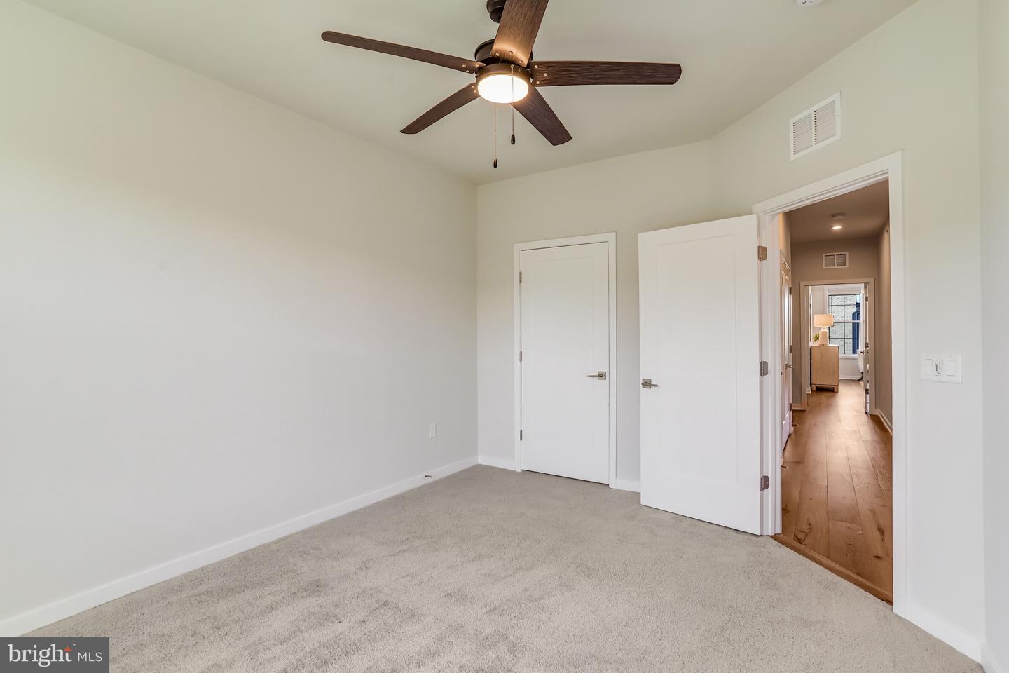 7459 Backett Wood Ter Property Photo 34
