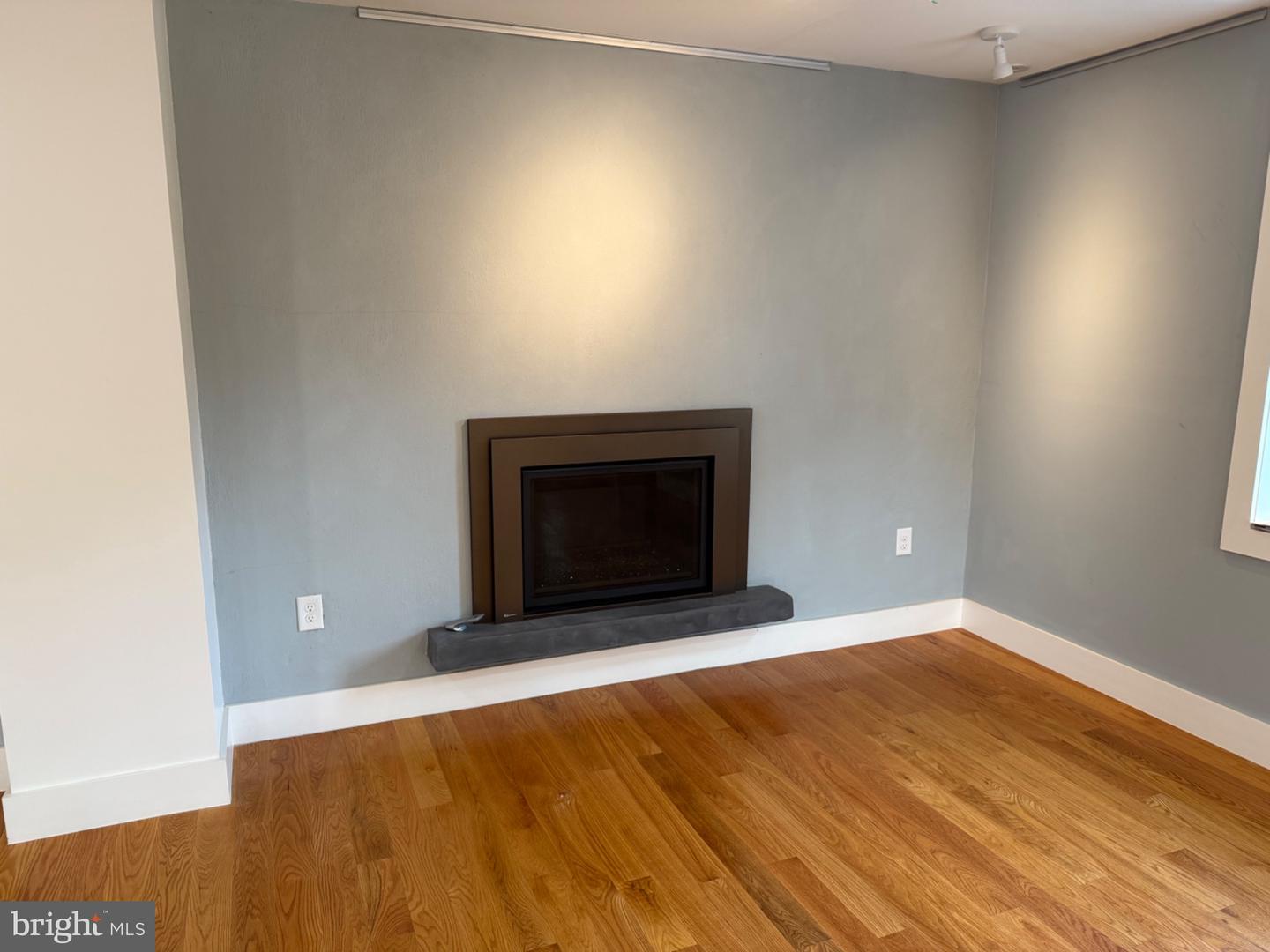 3405 Clayborne Ave Property Photo 4