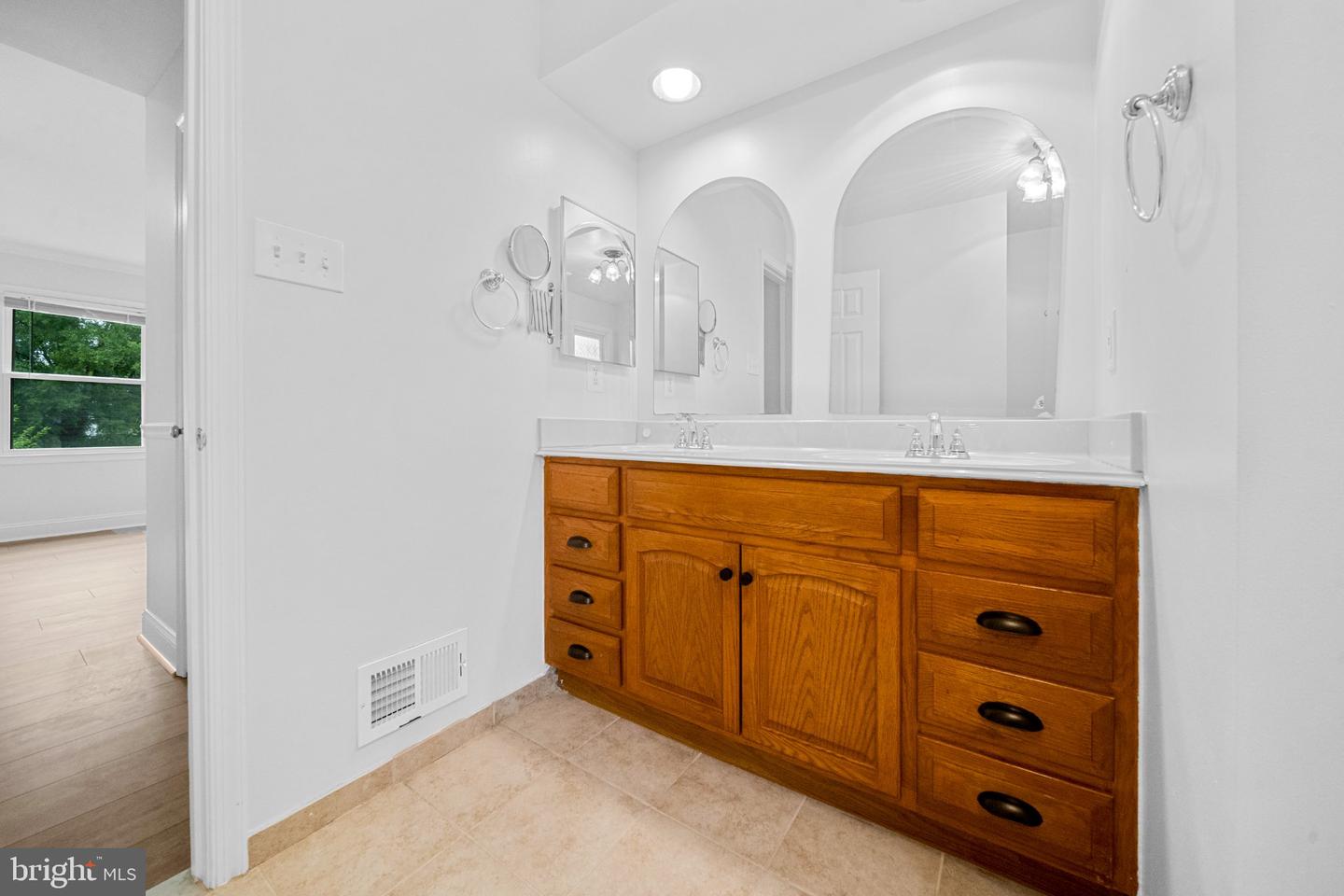 7827 Bold Lion Ln Property Photo 33
