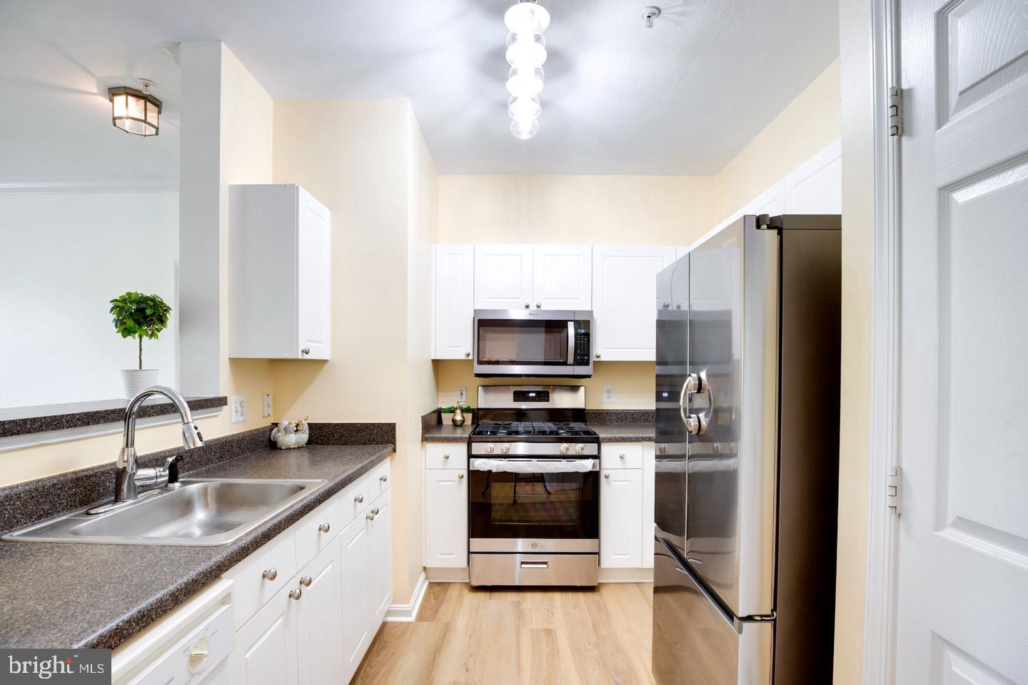 11321 Aristotle Dr #3-303 Property Photo 18