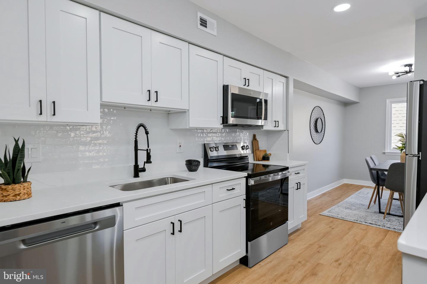3861 Manzanita Pl #56e Property Photo 6