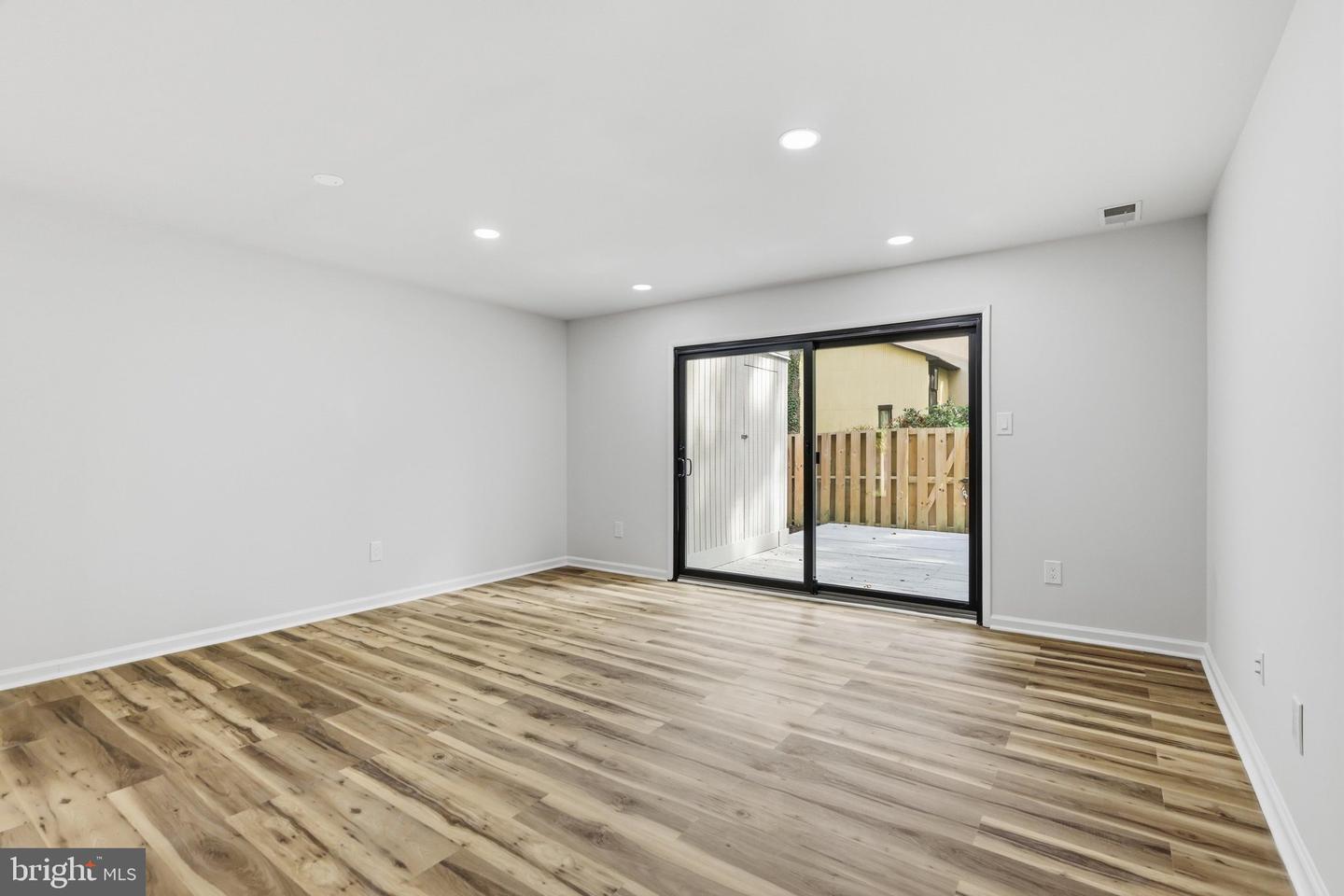 2292 White Cornus Ln Property Photo 10