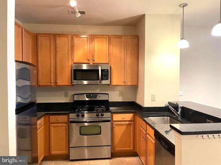 2665 Prosperity Ave #216 Property Photo 4