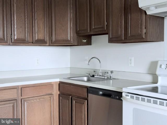 3713 S George Mason Dr S #704 Property Photo 11
