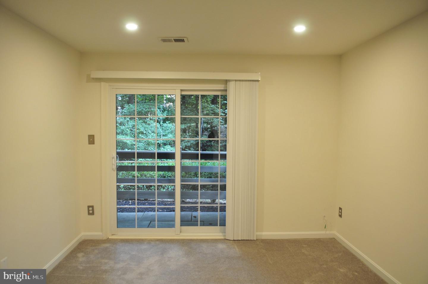 2221 Lovedale Ln #c Property Photo 13