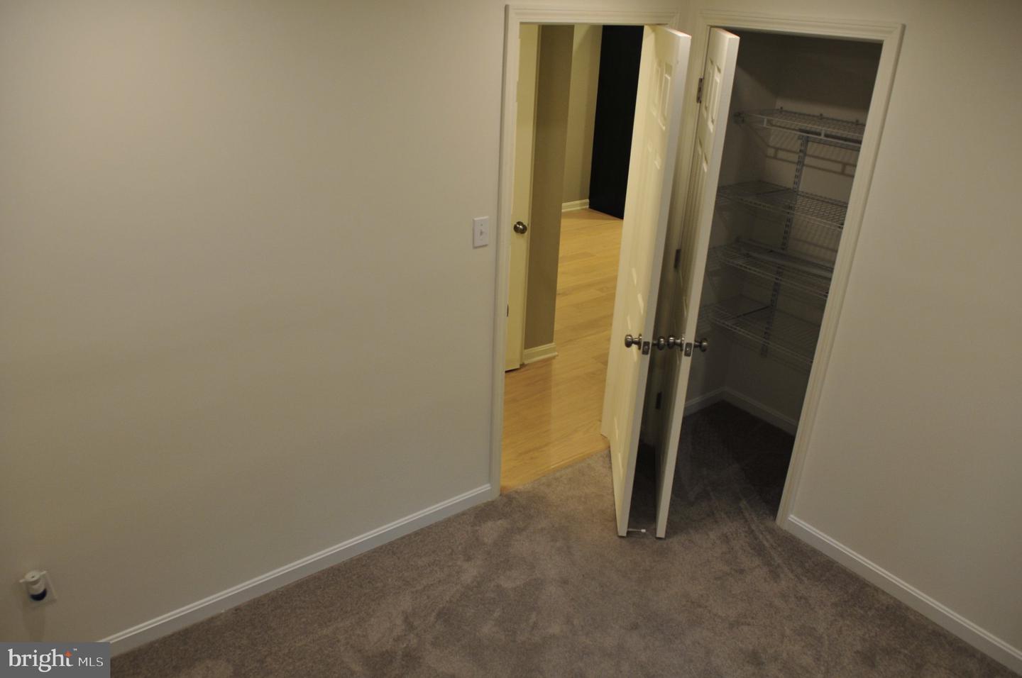 2221 Lovedale Ln #c Property Photo 19