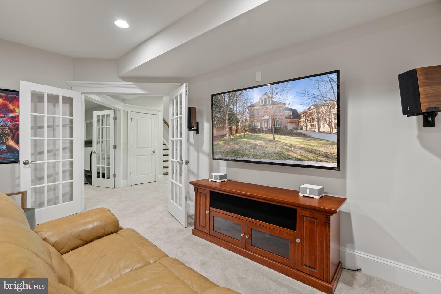 1604 Colonial Ln Property Photo 45