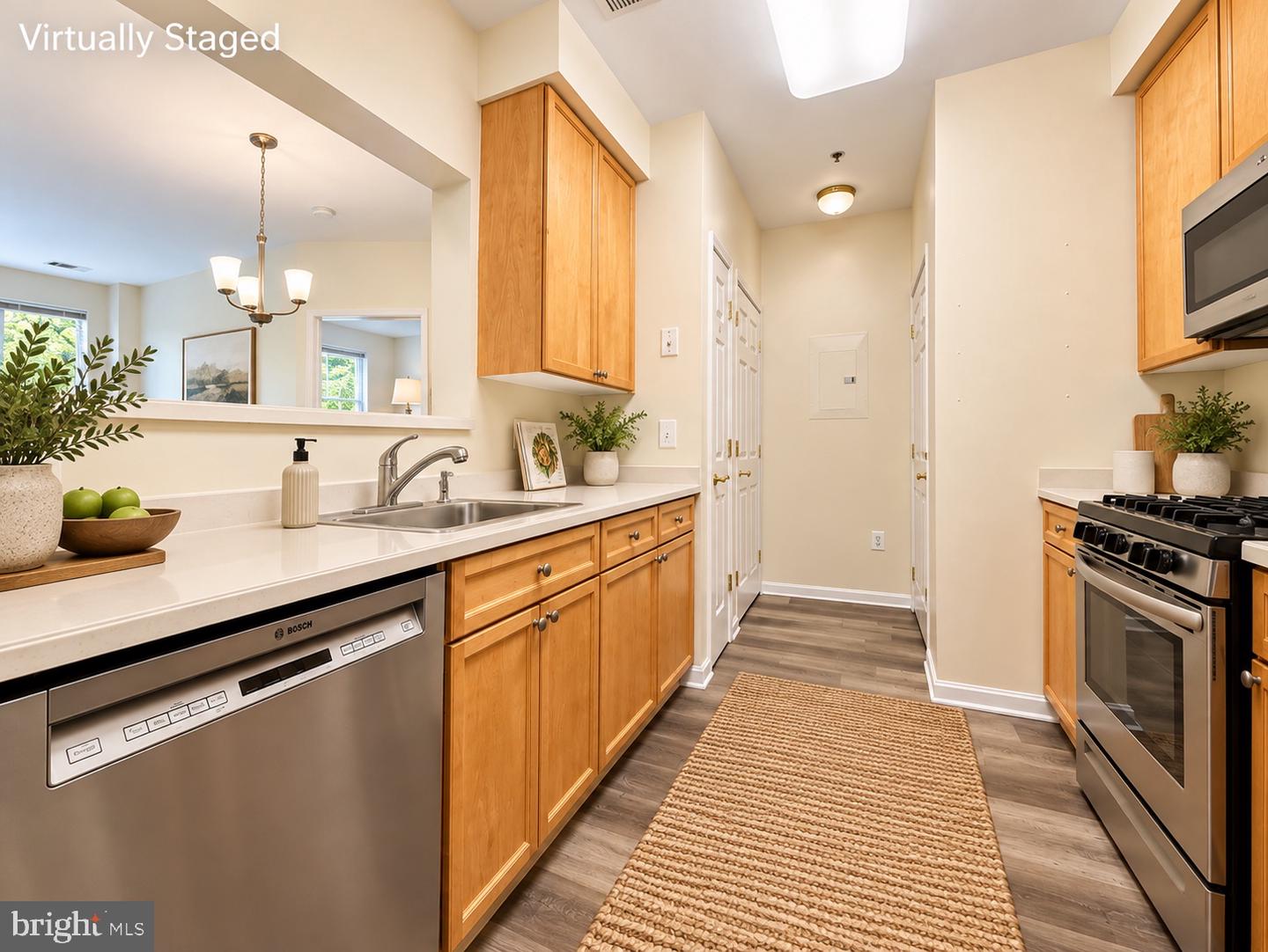 1851 Stratford Park Pl #214 Property Photo 12