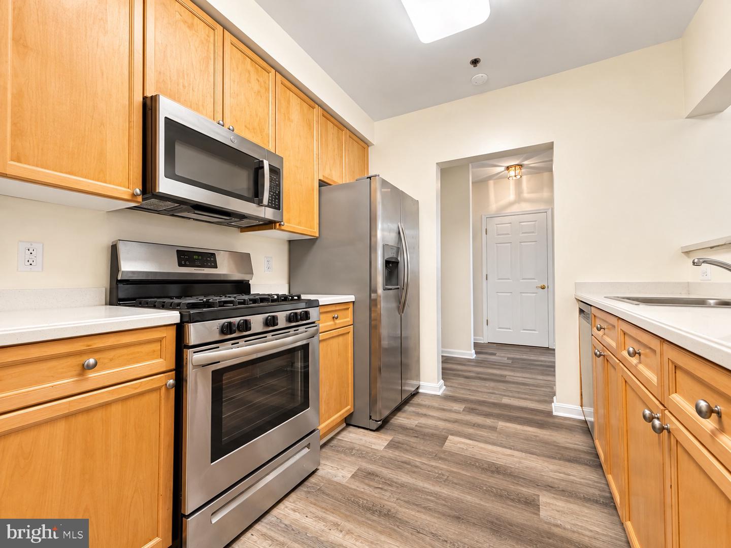 1851 Stratford Park Pl #214 Property Photo 13