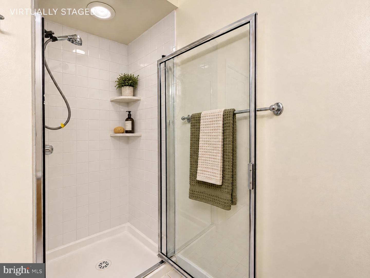 1851 Stratford Park Pl #214 Property Photo 22