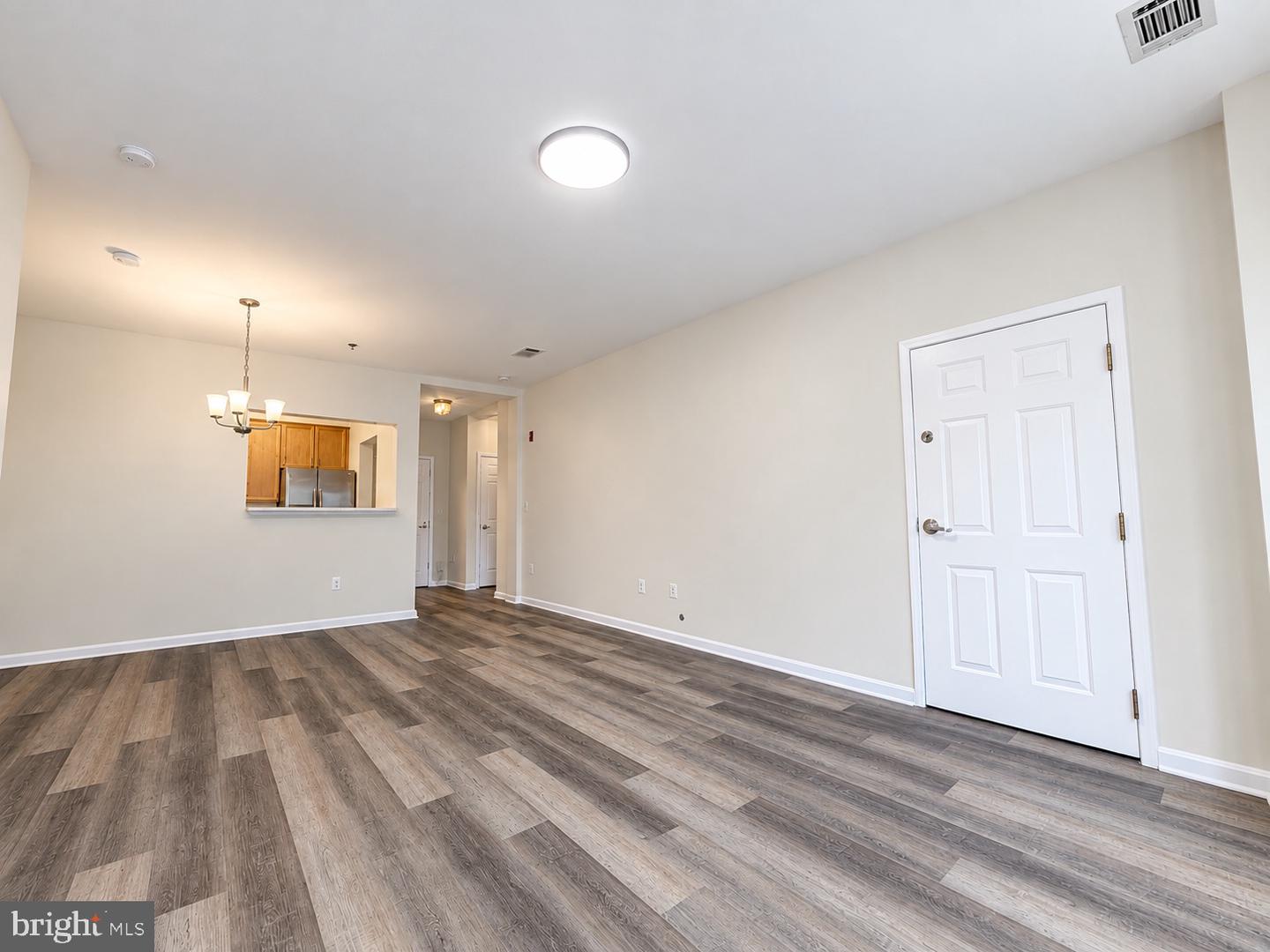 1851 Stratford Park Pl #214 Property Photo 29