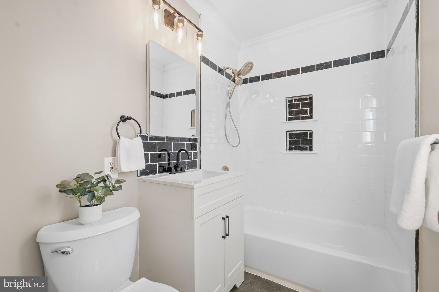 5008 Larno Dr Property Photo 13